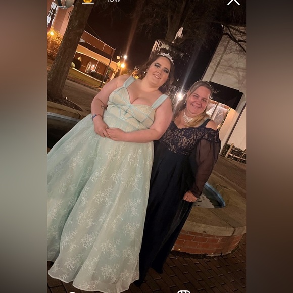 Sky Blue dress - Picture 1 of 2